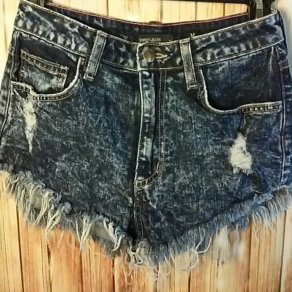 High wasted denim shorts vintage style